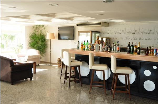 The Corner Park Hotel